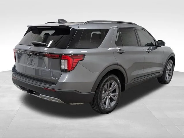 New 2026 Carbonized Gray Metallic Ford Active image 46