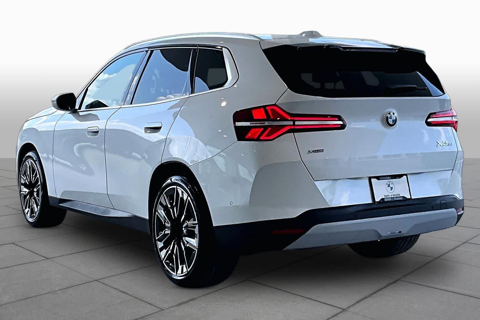 New 2026 Mineral White Metallic BMW 30 xDrive image 12