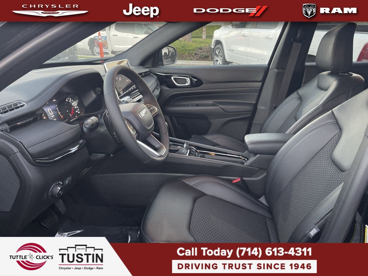 New 2026 Diamond Black Crystal Pearlcoat Jeep Latitude image 17