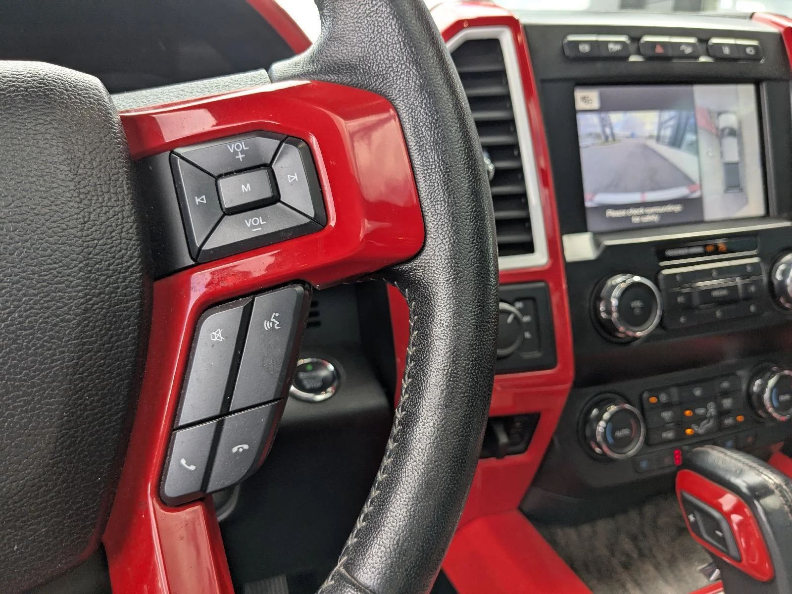 2019 Ford F-250 Super Duty Lariat - Photo 23
