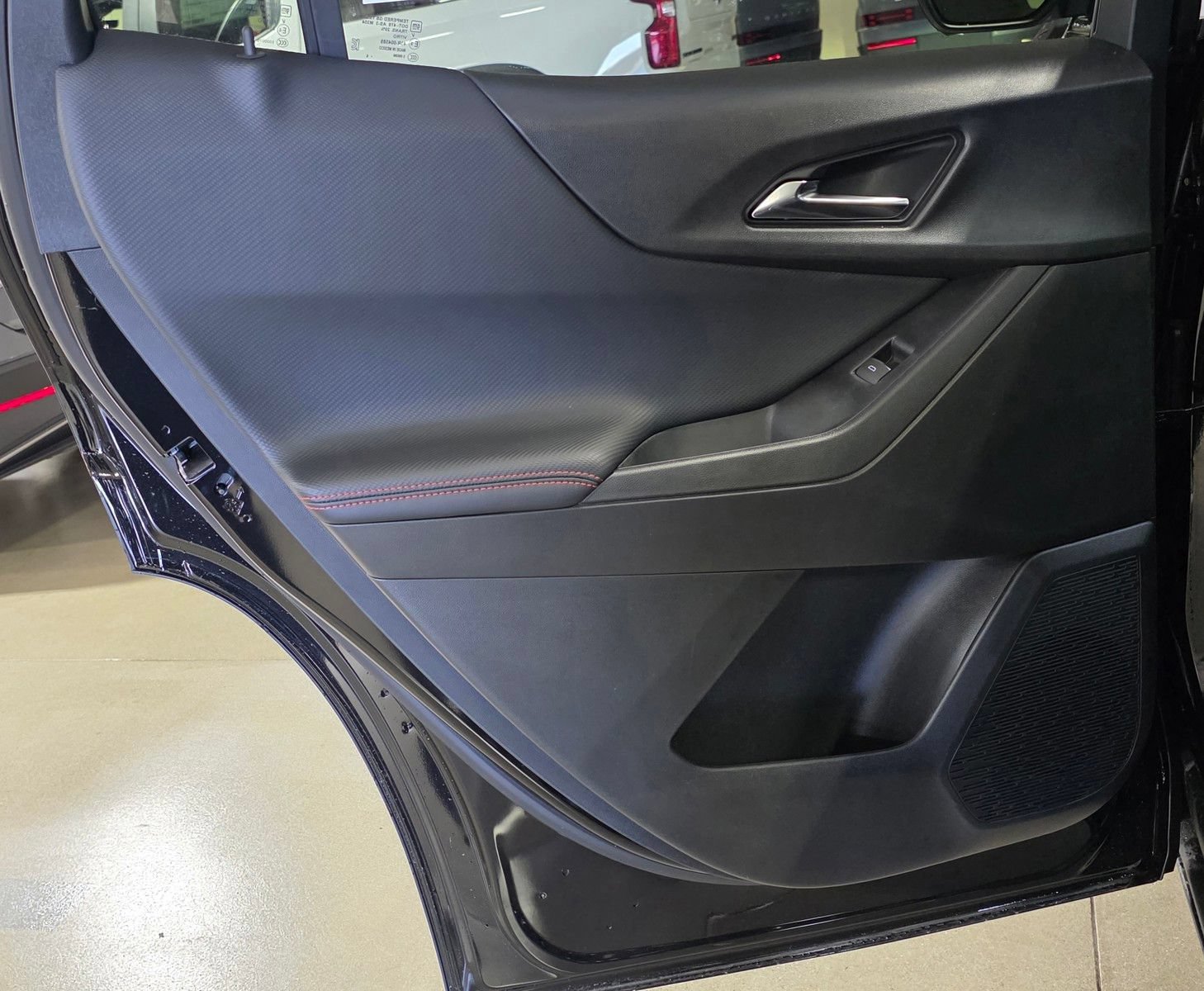 2027 Chevrolet Equinox RS - Photo 13