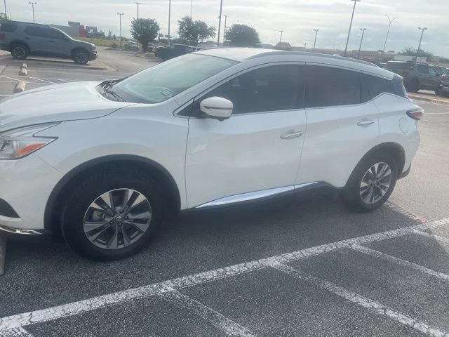 Used 2017 Nissan Murano SL with VIN 5N1AZ2MG8HN196082 for sale in San Marcos, TX