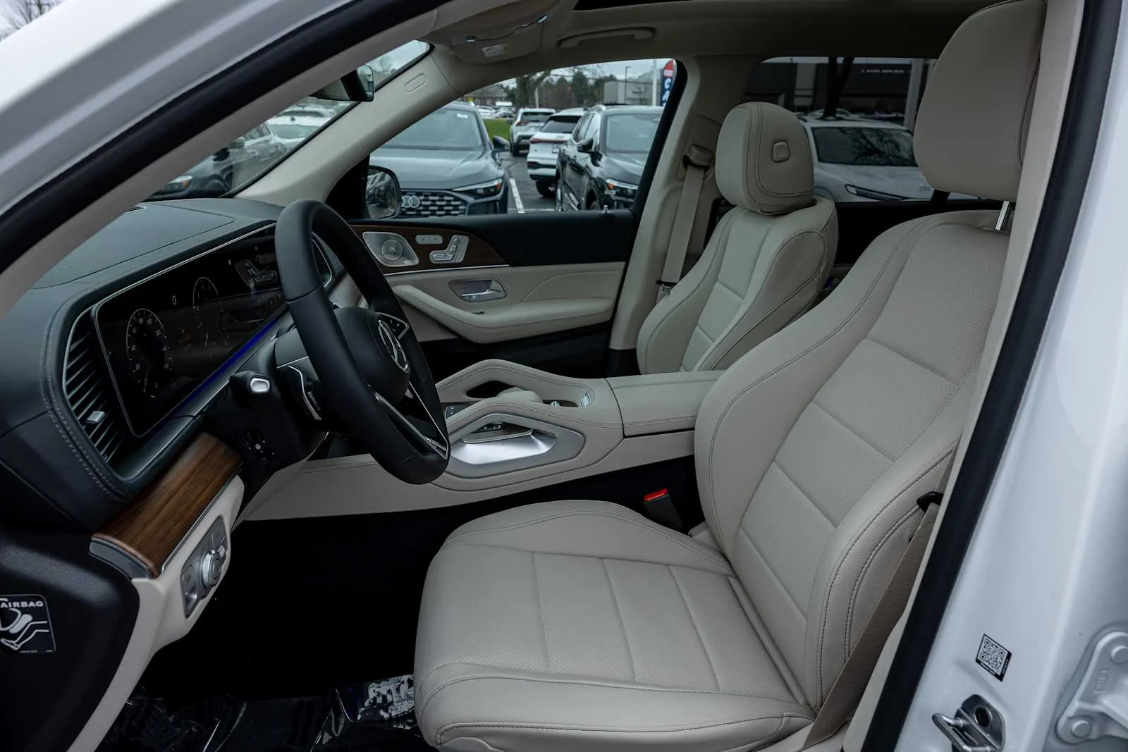 New 2026 Polar White Mercedes-Benz GLS 450 image 25