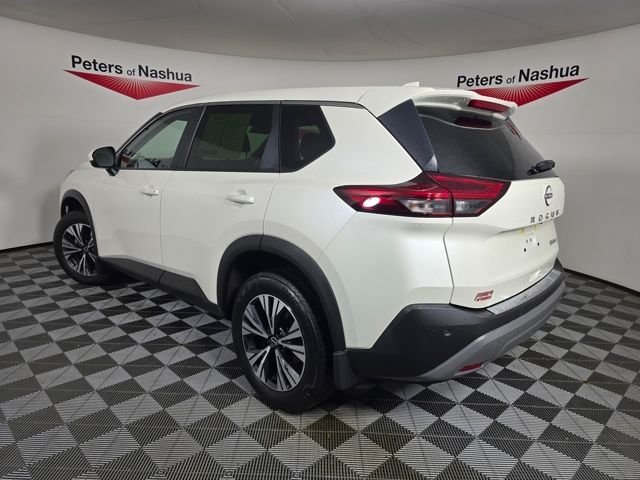Used 2023 Pearl White Nissan SV image 27