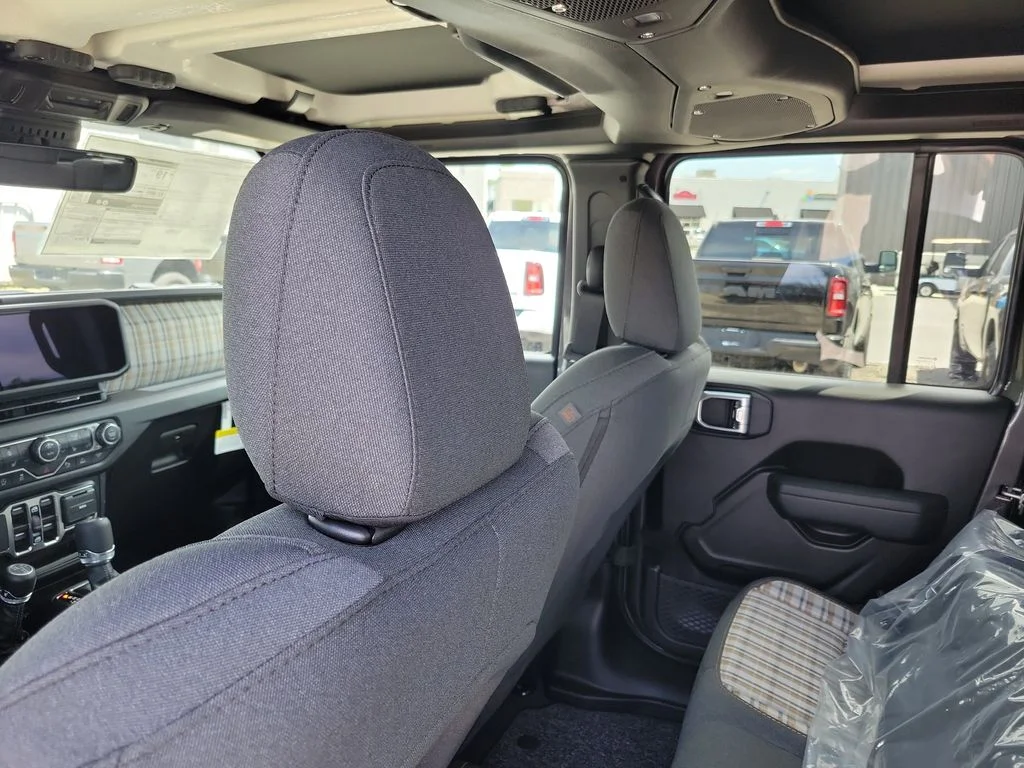 New 2026 Granite Crystal Metallic Clear-Coat Exterior Paint Jeep 85th Anniversary Edition image 24