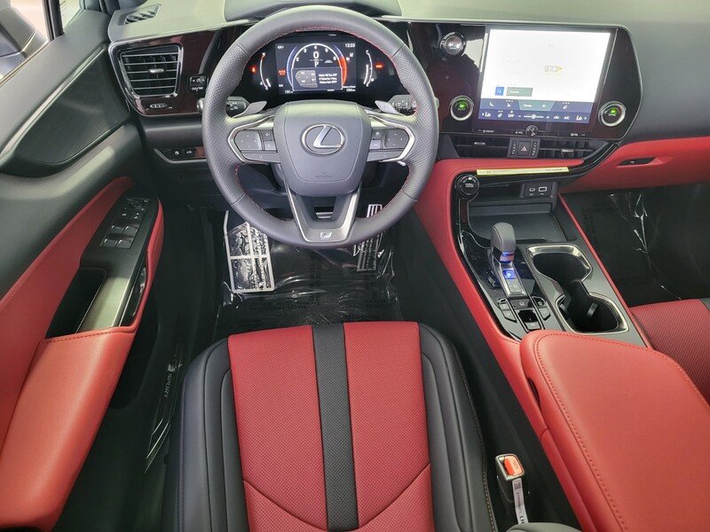 2026 Lexus NX 350 F-Sport - Photo 12