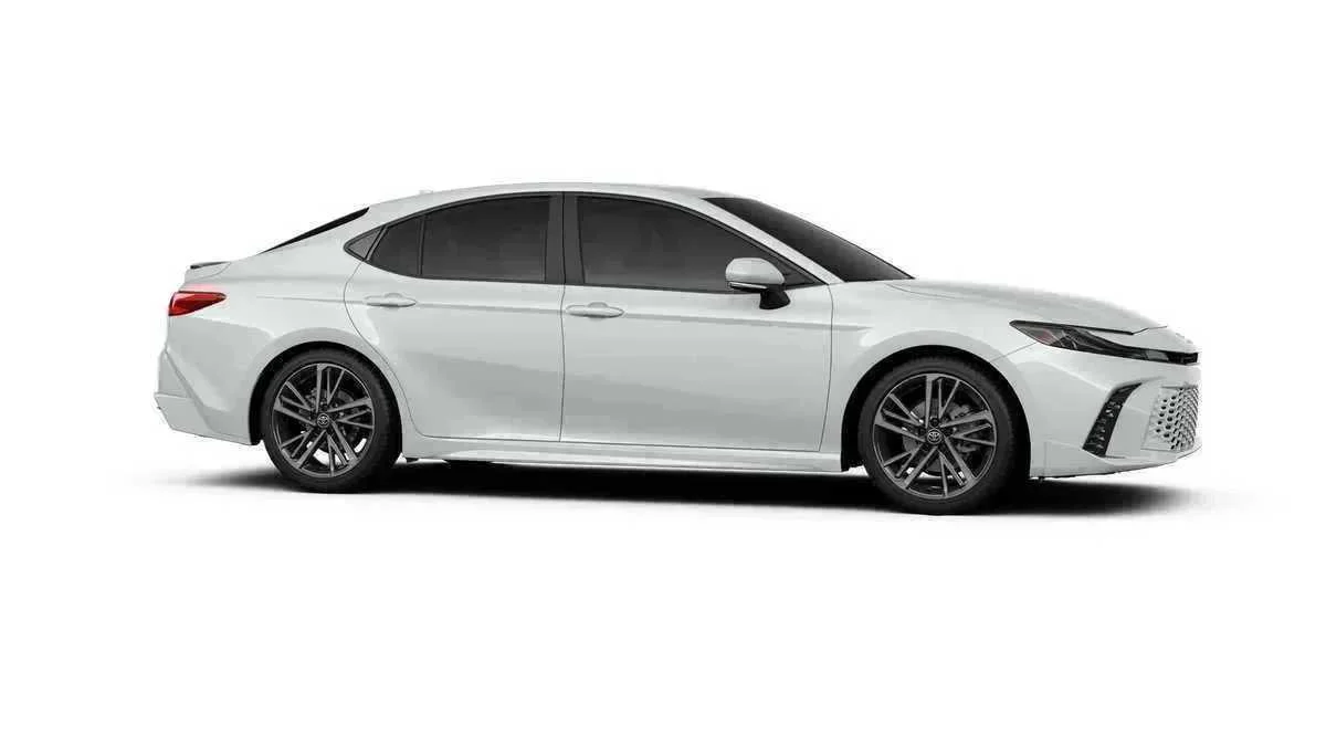 New 2026 Wind Chill Pearl <sup>1</sup> Toyota  XSE image 15