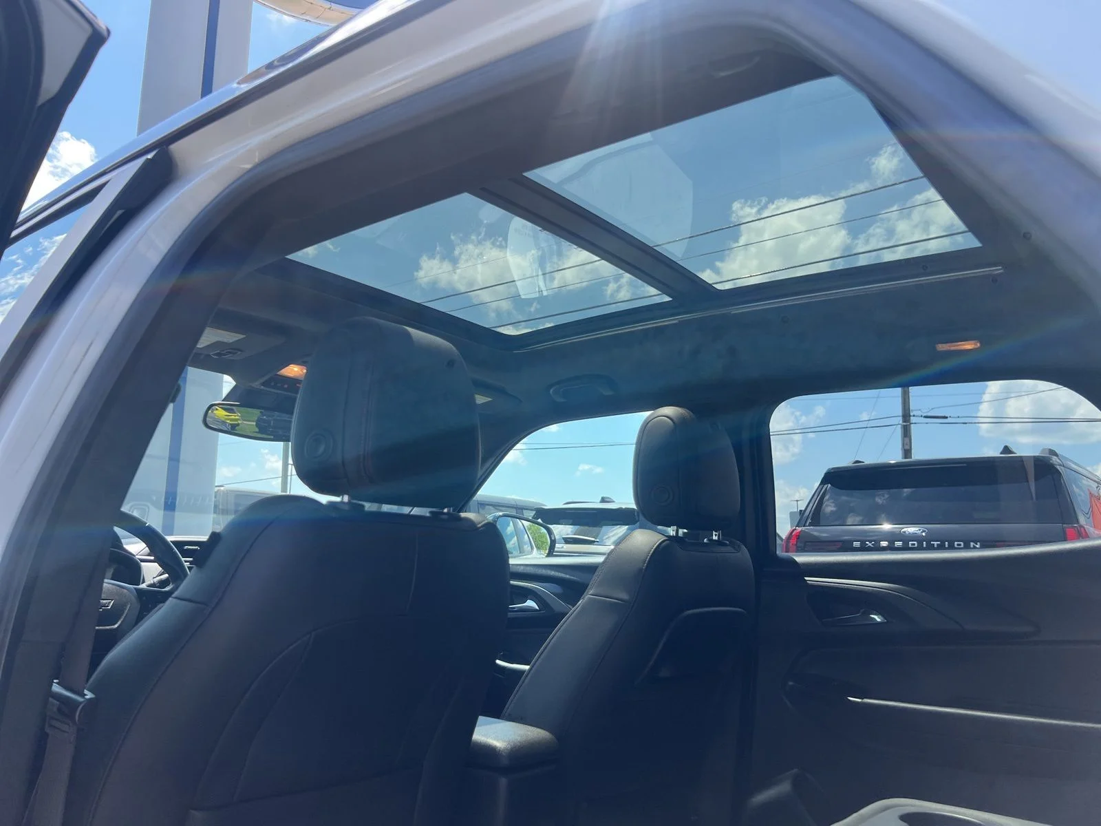 Used 2021 Iridescent Pearl Tricoat Chevrolet RS image 47