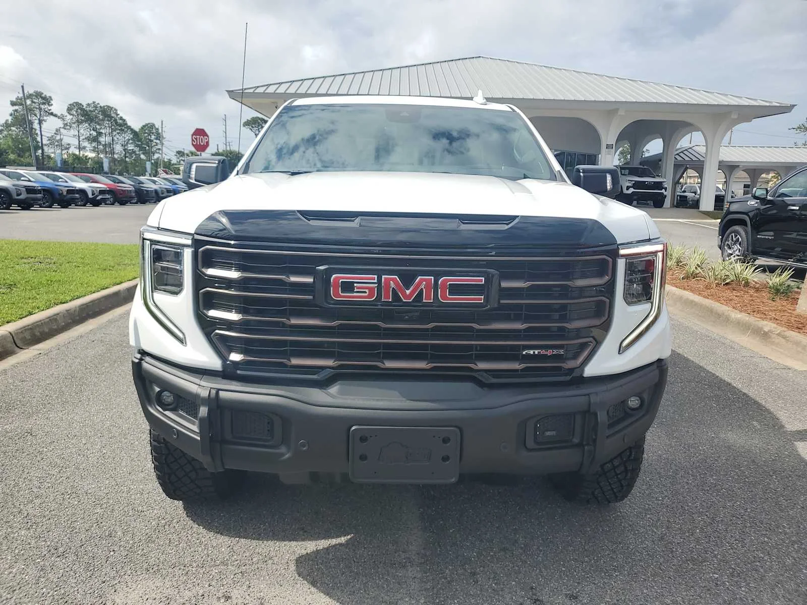 New 2026 Summit White GMC AT4X image 9