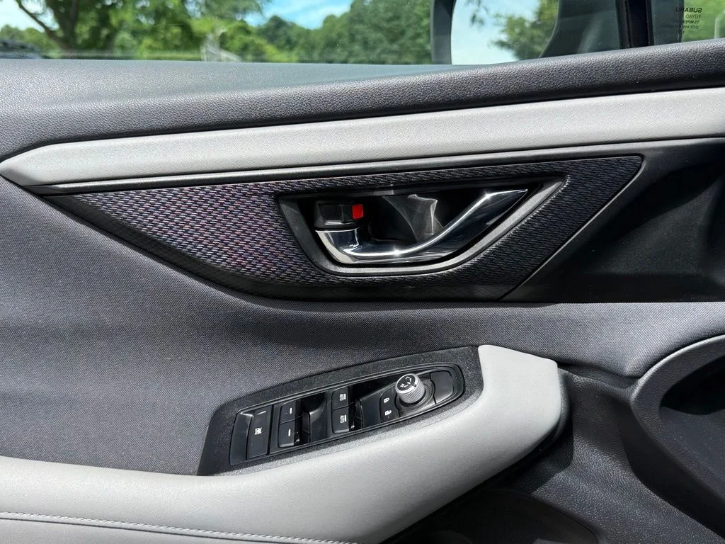 Used 2020 Black Subaru Premium image 17
