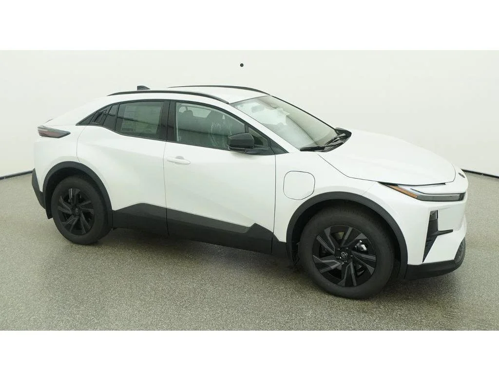 New 2026 Wind Chill Pearl Toyota SE image 12
