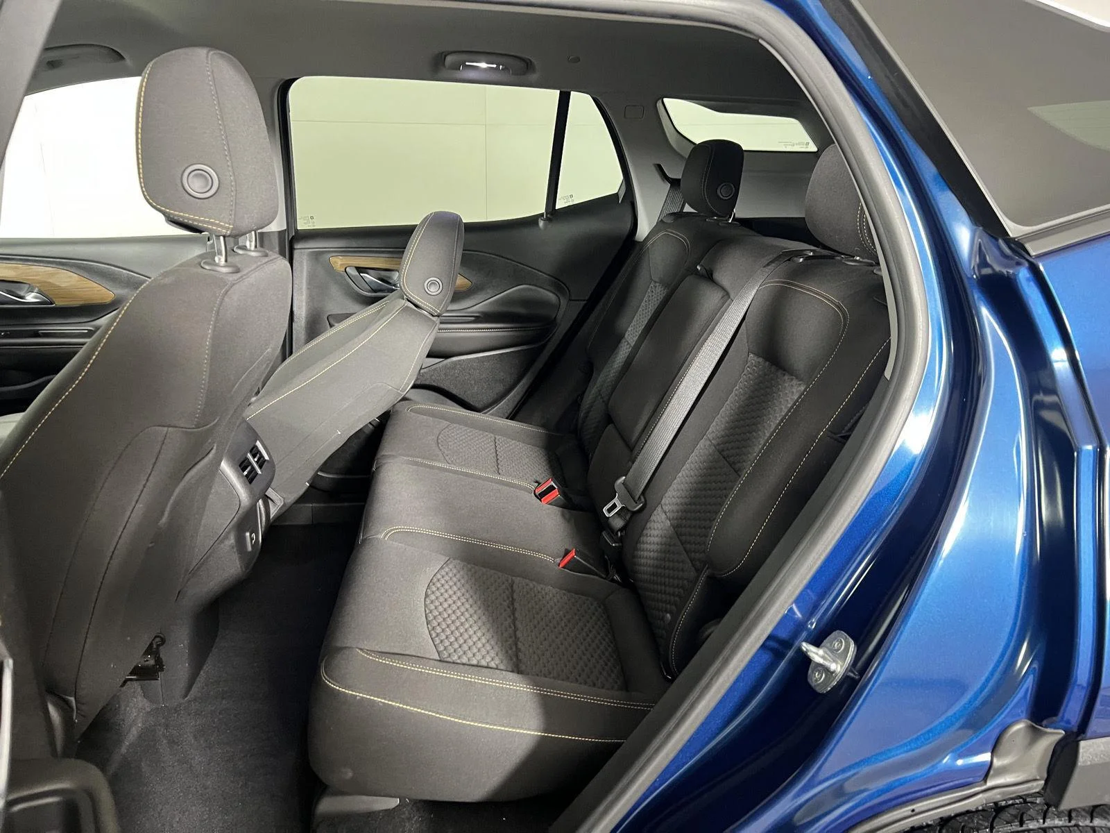 Used 2020 BLUE EMERALD METALLIC GMC SLE image 46