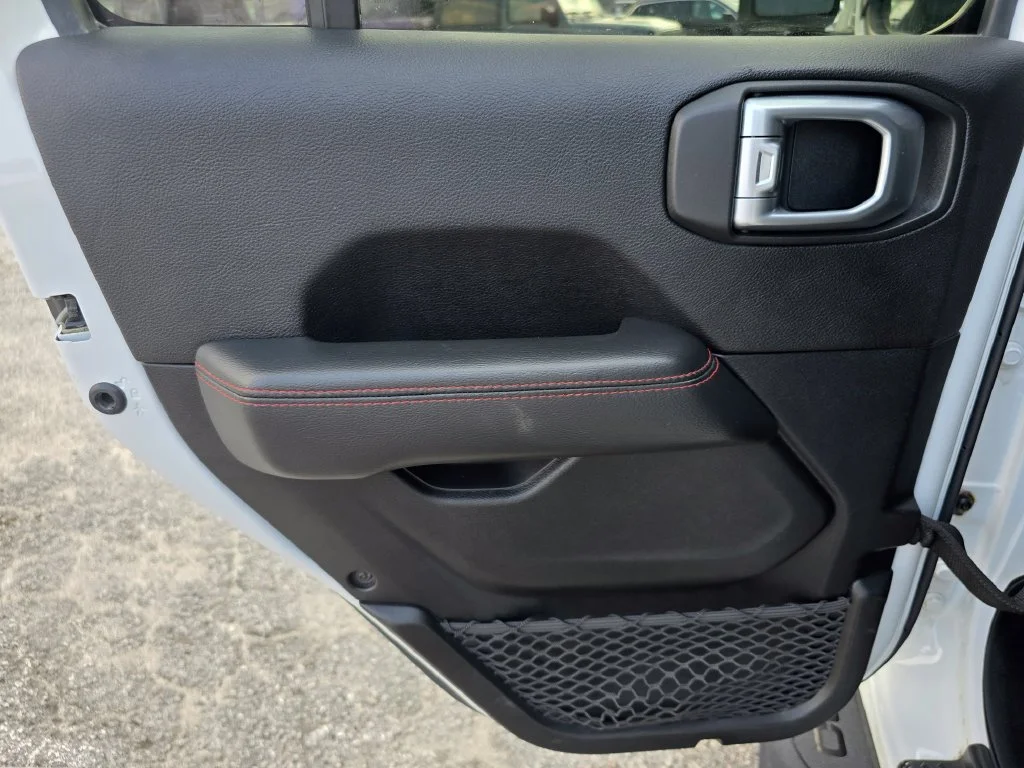 Used 2020 White Jeep Rubicon image 46
