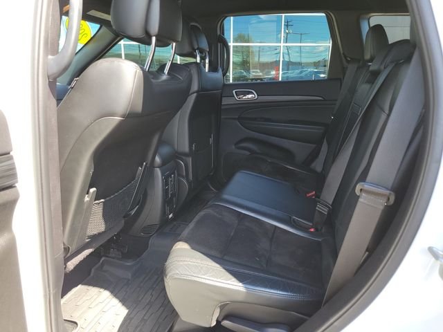 Used 2021 White Jeep Laredo X image 17