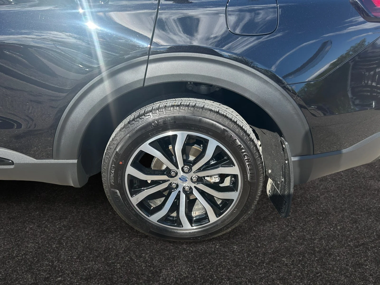 Used 2025  Ford ST-LINE 4WD Low Kms image 9