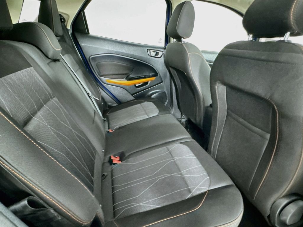 Used 2021 Lightning Blue Metallic Ford SE image 34