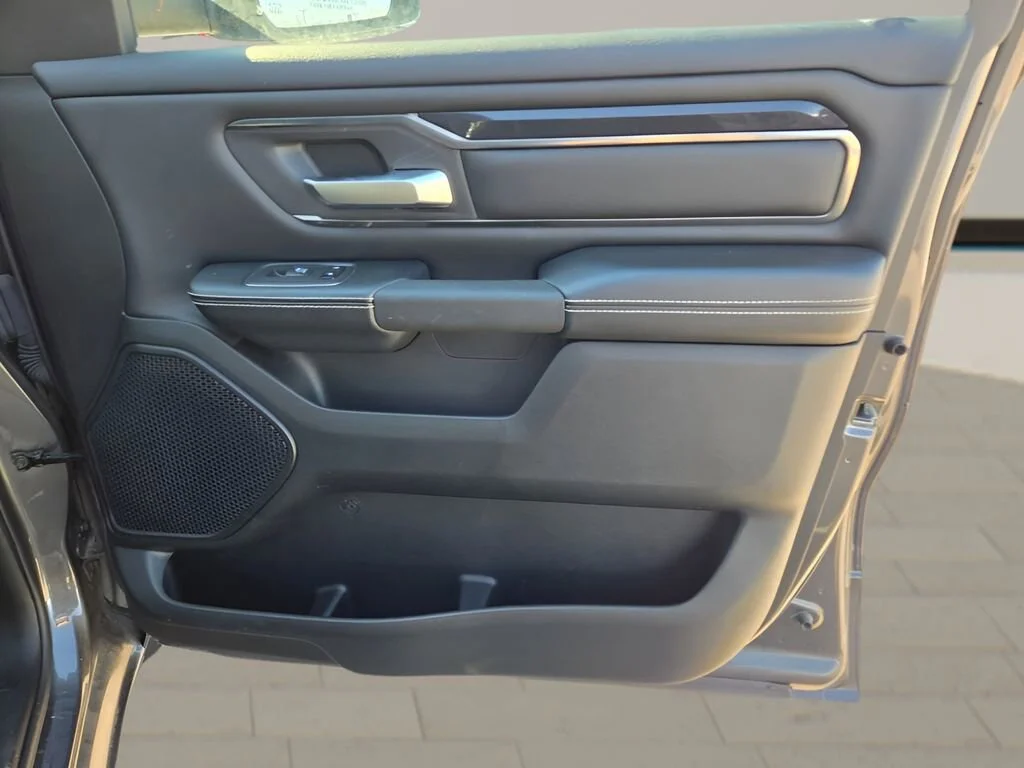 Used 2020  Ram Rebel image 9