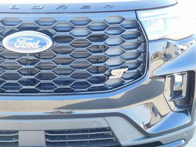 New 2026 Agate Black Metallic Ford ST image 9