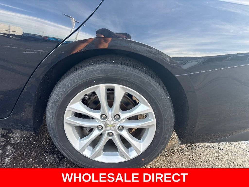 Used 2018 Mosaic Black Metallic Chevrolet LT image 10