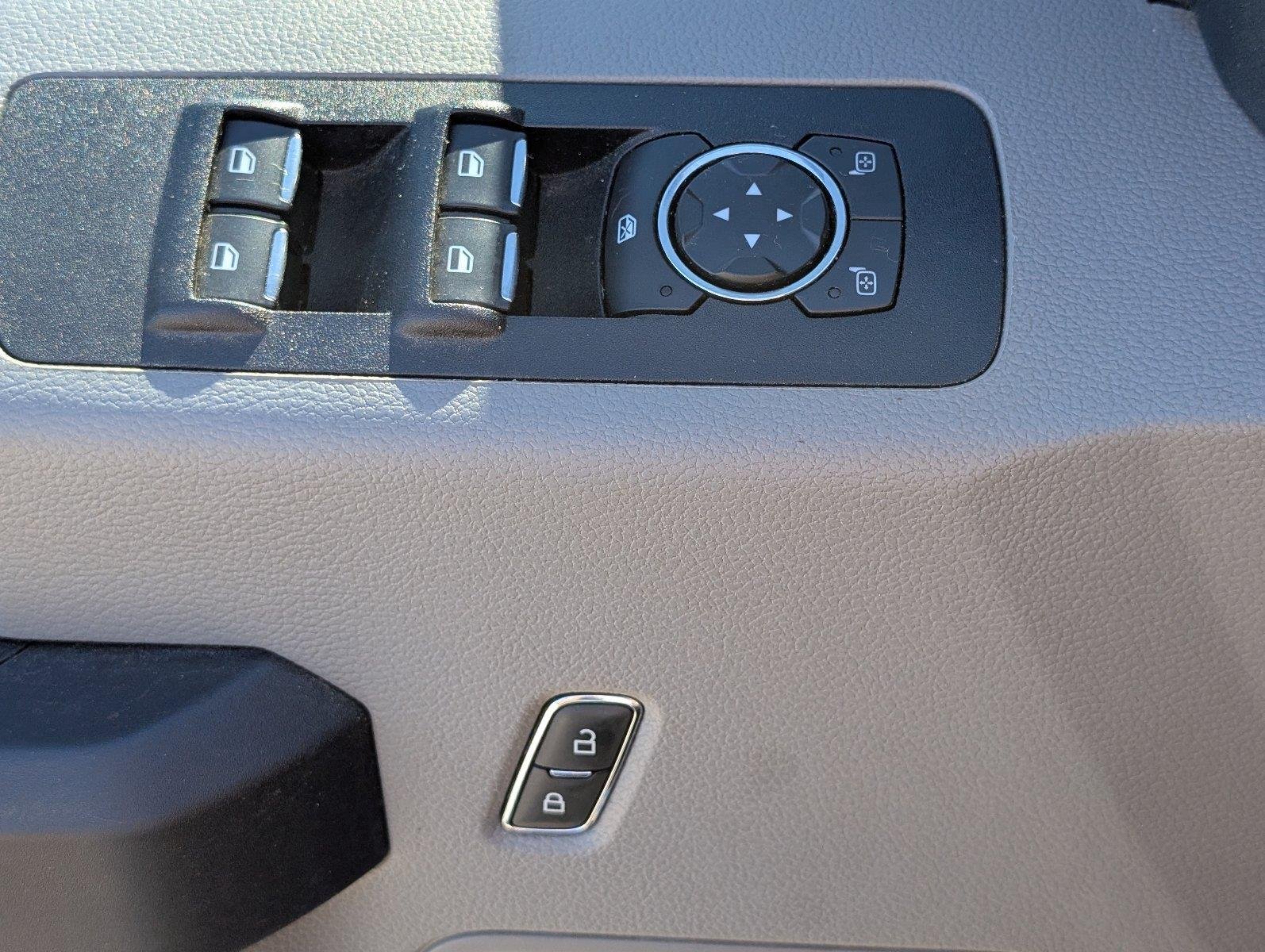 Used 2019 Ingot Silver Ford XL image 19