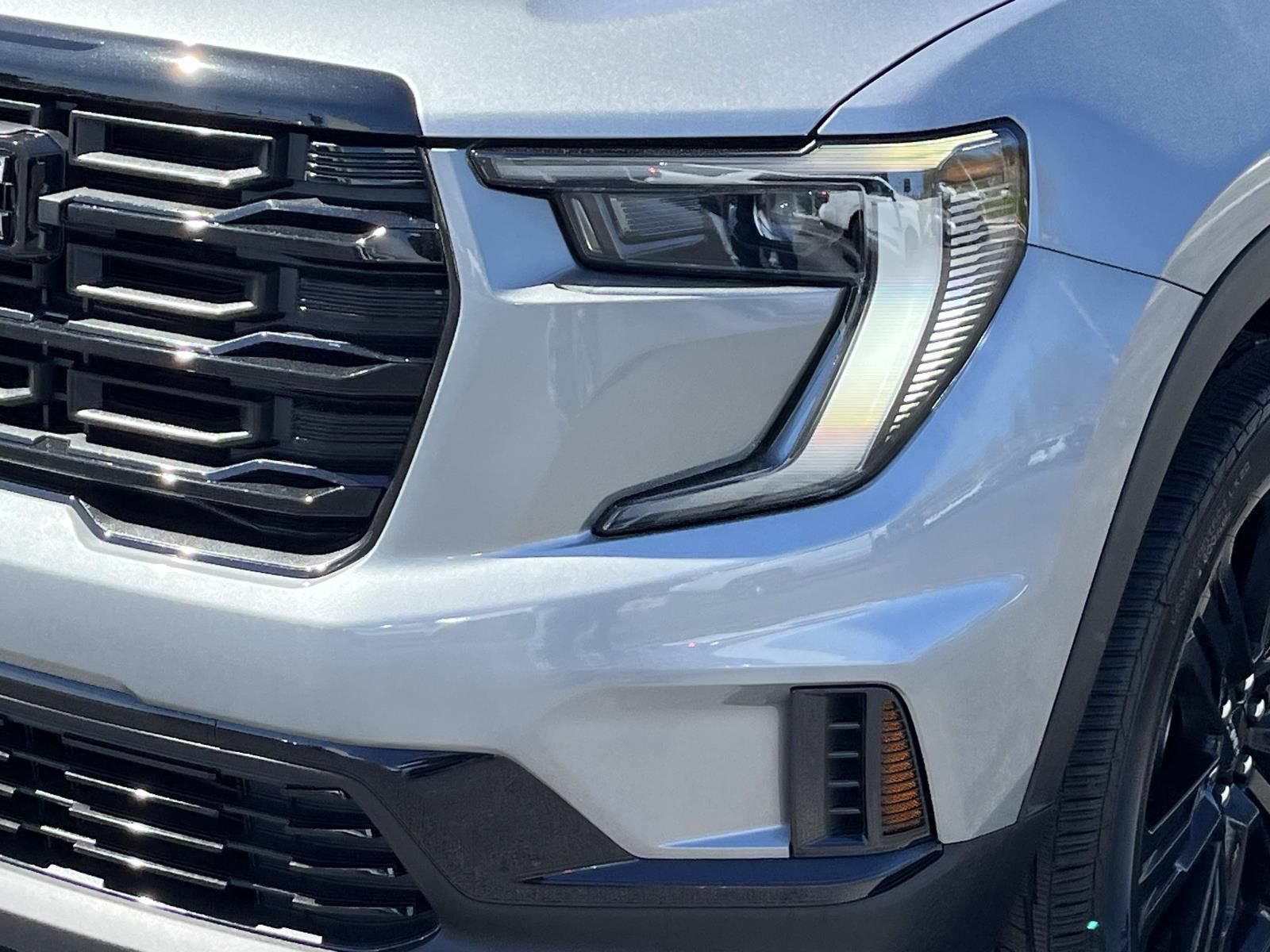 New 2026 Sterling Metallic GMC Elevation image 10