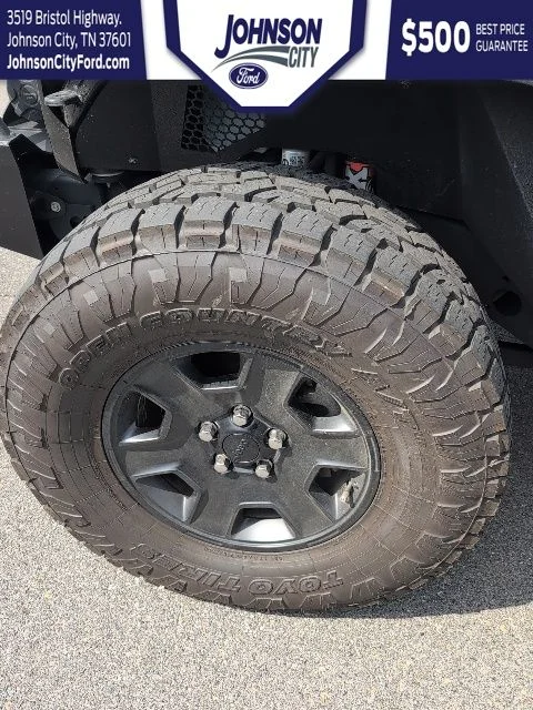Used 2021 Black Jeep Mojave image 37