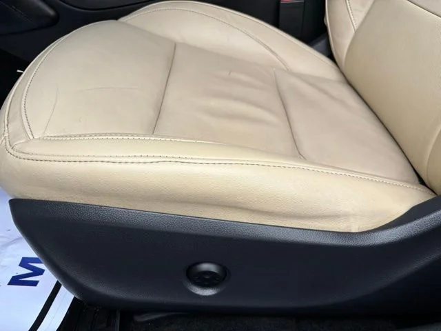 Used 2017 Silver INFINITI Premium image 14
