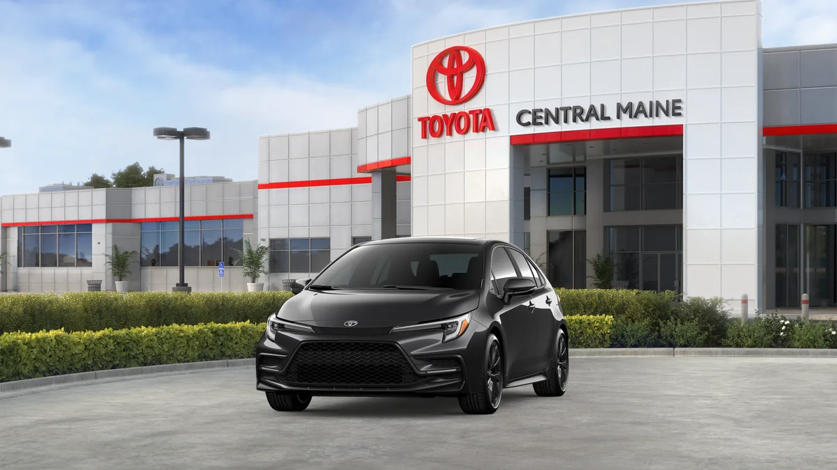 2026 Toyota Corolla XSE - Photo 18