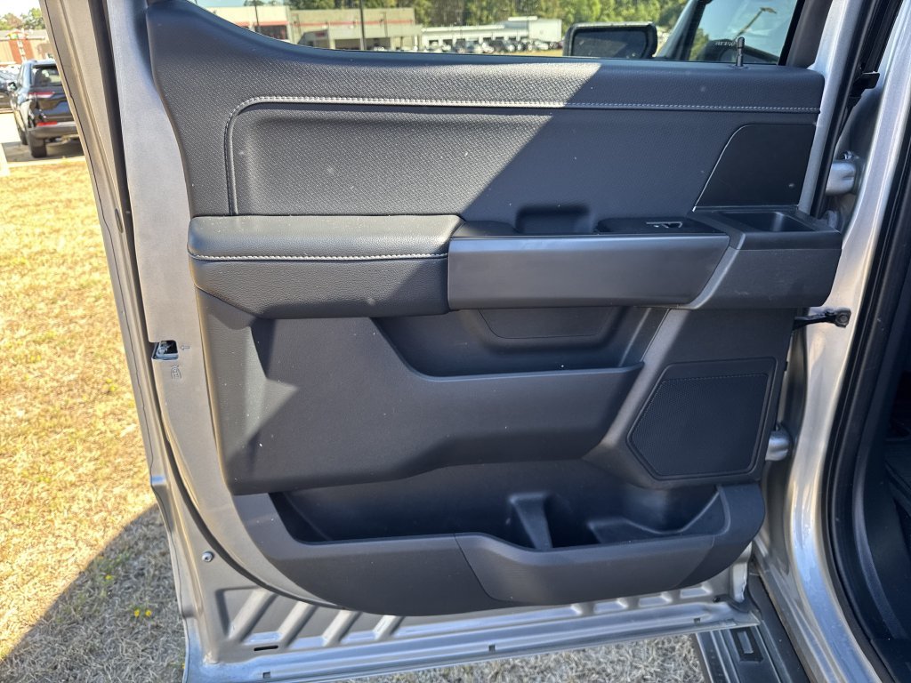 Used 2024 Silver Ford XLT image 13