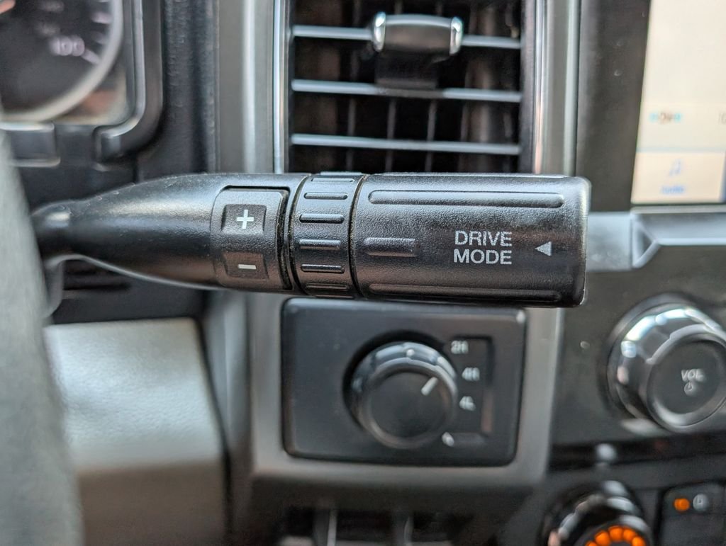 Used 2020 Gray Ford XLT image 12