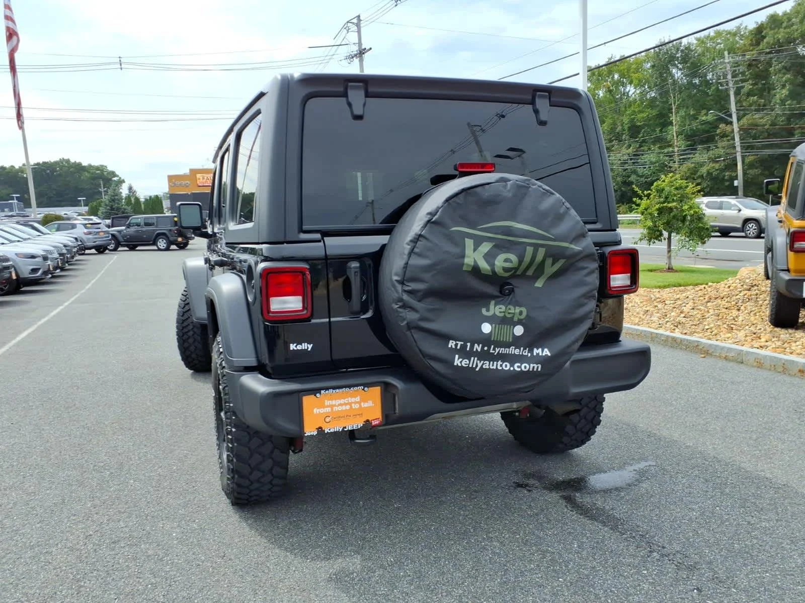 Certified Used 2022 Black Clearcoat Jeep Unlimited Willys image 10