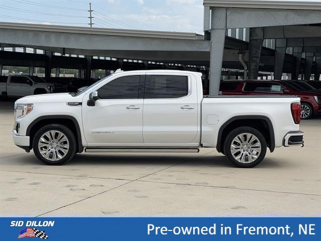 Used 2021 White Frost Tricoat GMC Denali image 8
