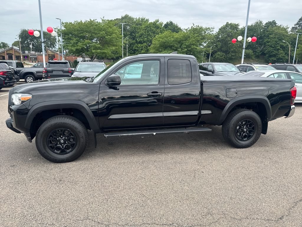 New 2019 Black Toyota SR image 4