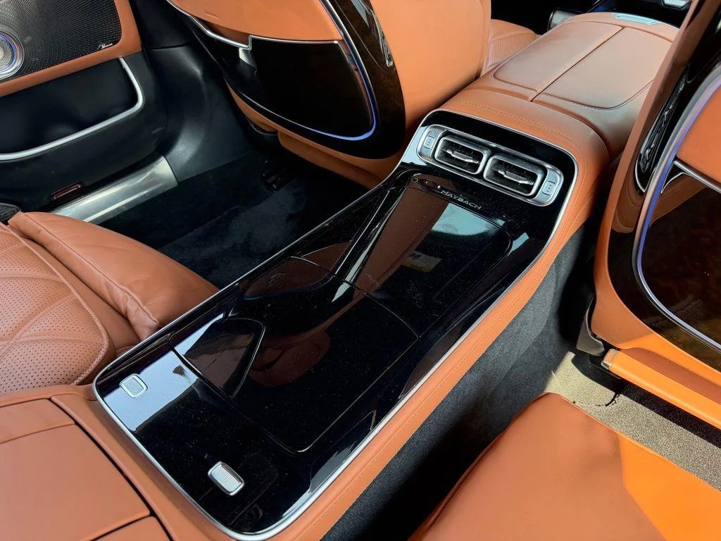 Used 2024 Black Mercedes-Benz Maybach S 580 image 14