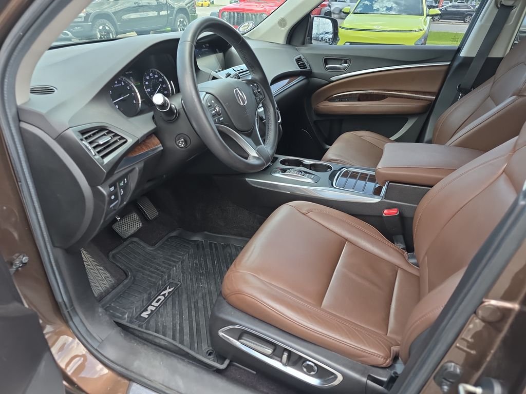 Used 2019  Acura 3.5L image 10