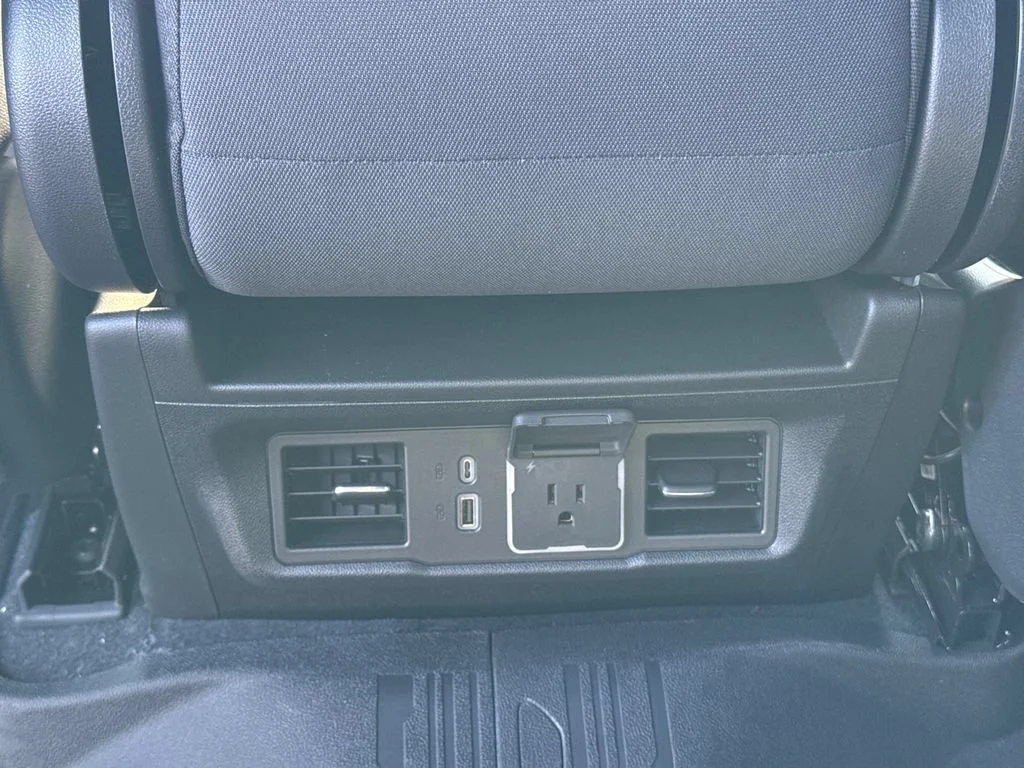 New 2026 Onyx Black GMC Elevation image 29