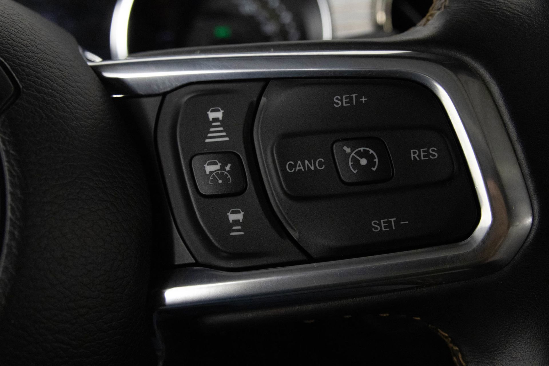 2022 JEEP WRANGLER - Image 31