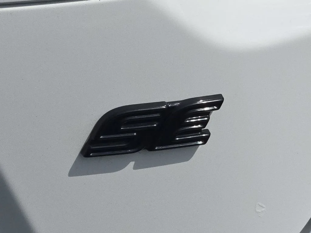 Used 2024 Ice Toyota SE image 21