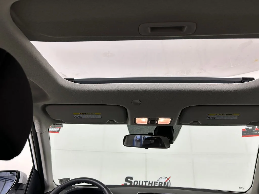 Used 2026 White Hyundai SEL image 19