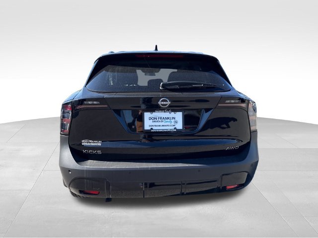 Used 2025 Black Nissan SV image 5