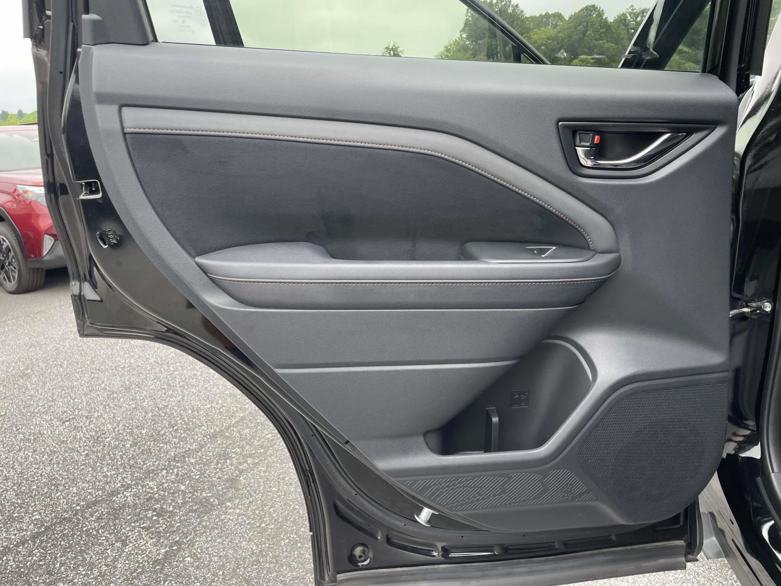 Used 2025 Crystal Black Silica Subaru Touring image 2