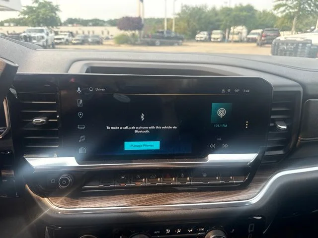Used 2024 Gray Chevrolet LT image 18