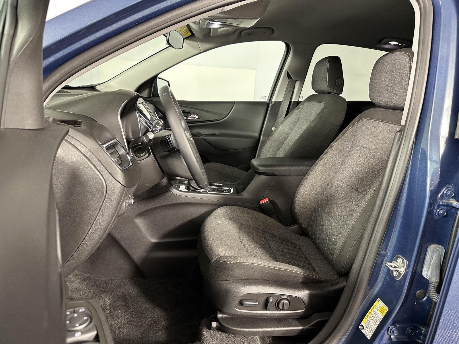 Used 2024 Lakeshore Blue Metallic Chevrolet LT image 33