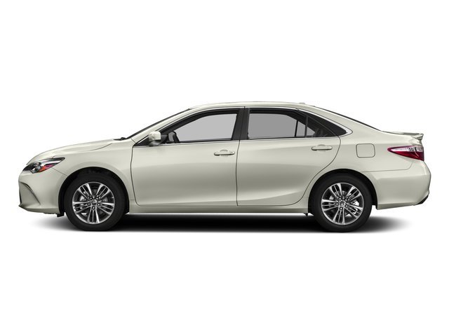 Used 2016 Celestial Silver Metallic Toyota SE image 3
