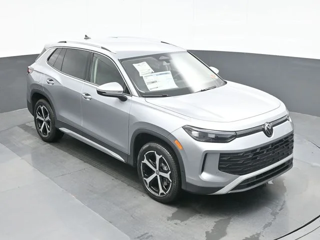 2026 Volkswagen Tiguan SE - Photo 14