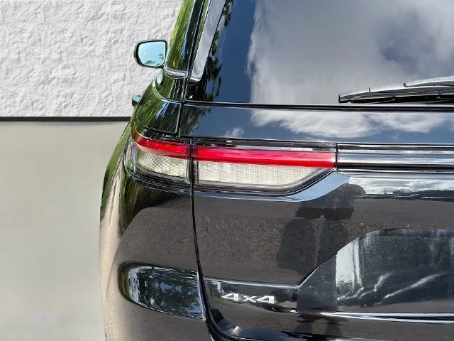 2022 Jeep Grand Cherokee Summit Reserve - Photo 10