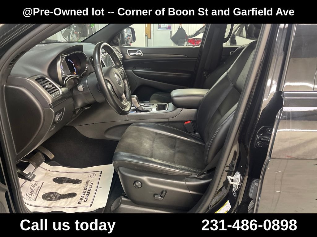 Used 2021 Black Jeep Laredo X image 14