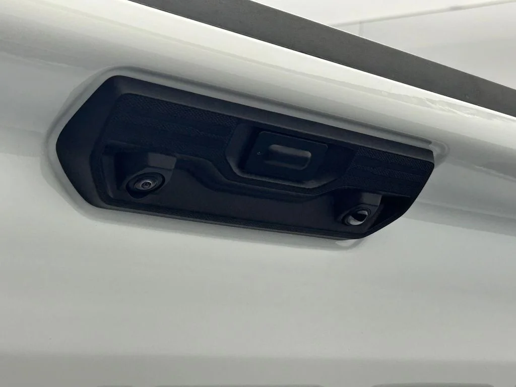 Used 2026 Summit White Chevrolet LT image 12