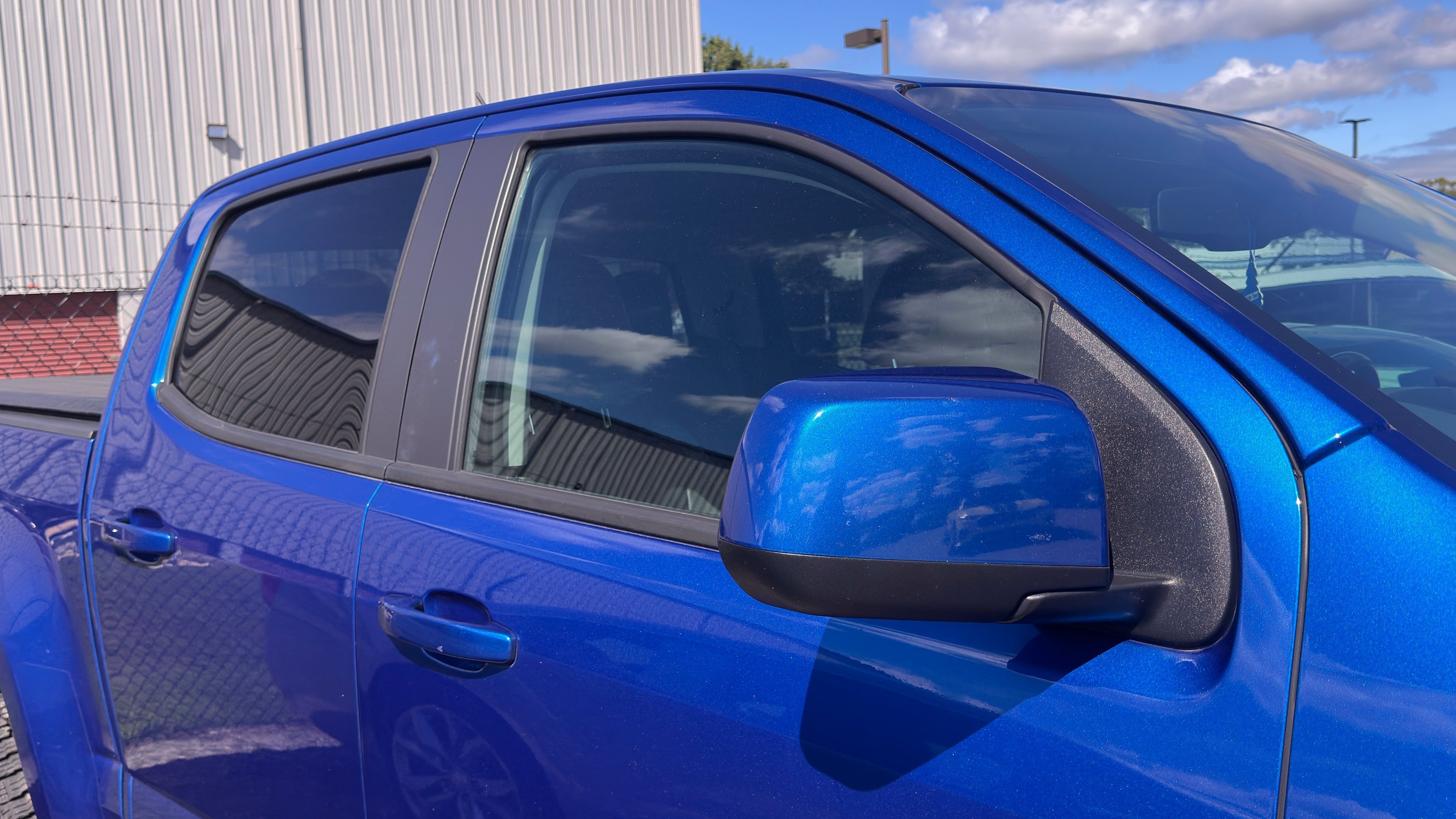 Used 2020 Kinetic Blue Metallic Chevrolet Z71 image 10