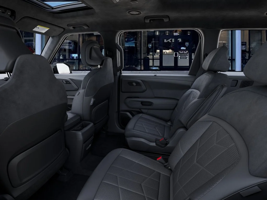 New 2027 Panthera Metal Kia X-Line SX-Prestige image 18